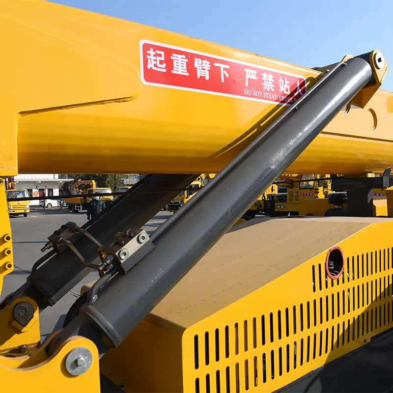 10-тонный жёлтый паучий кран (6)