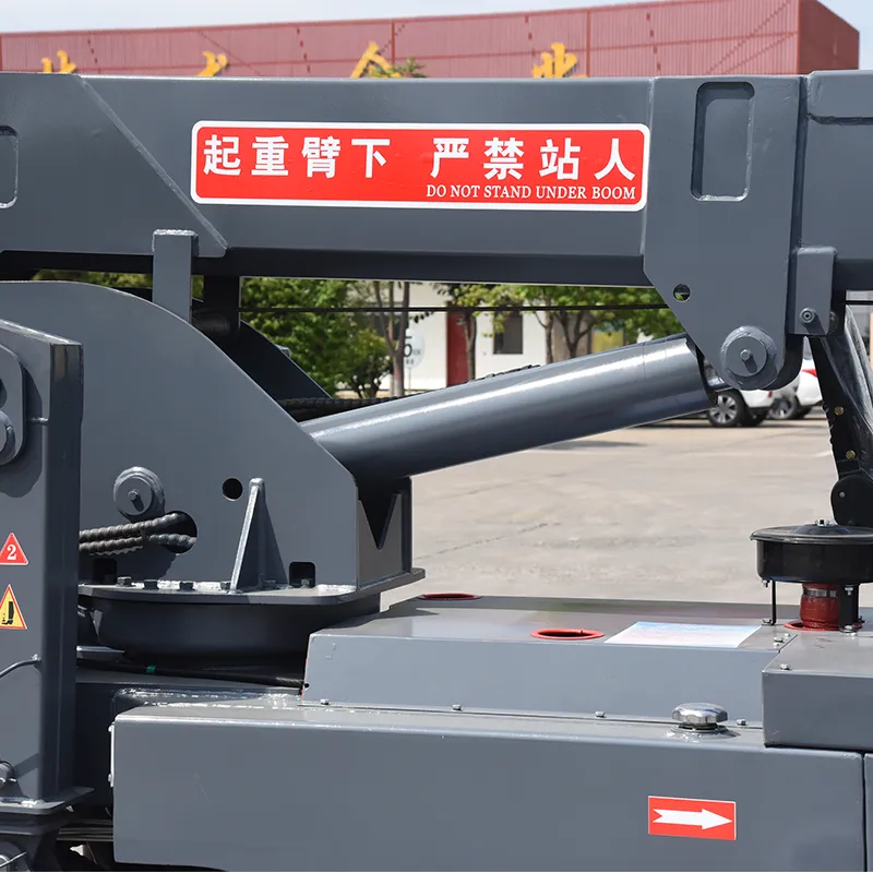 3-тонный колёсный паучий кран (6)