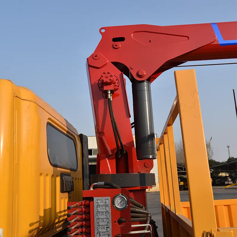 4-тонный кран-манипулятор Dongfeng 1 (8)