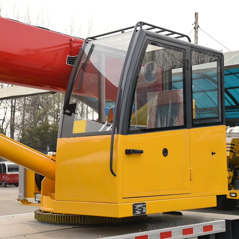 5-тонный автомобильный кран FAW (7)