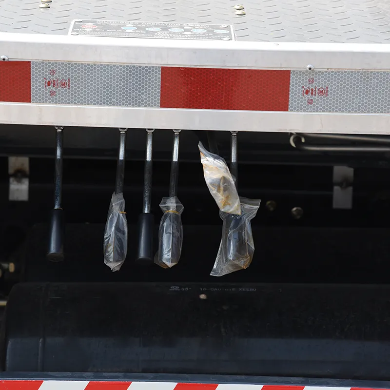 8-тонный автомобильный кран Dongfeng экспорт (9)