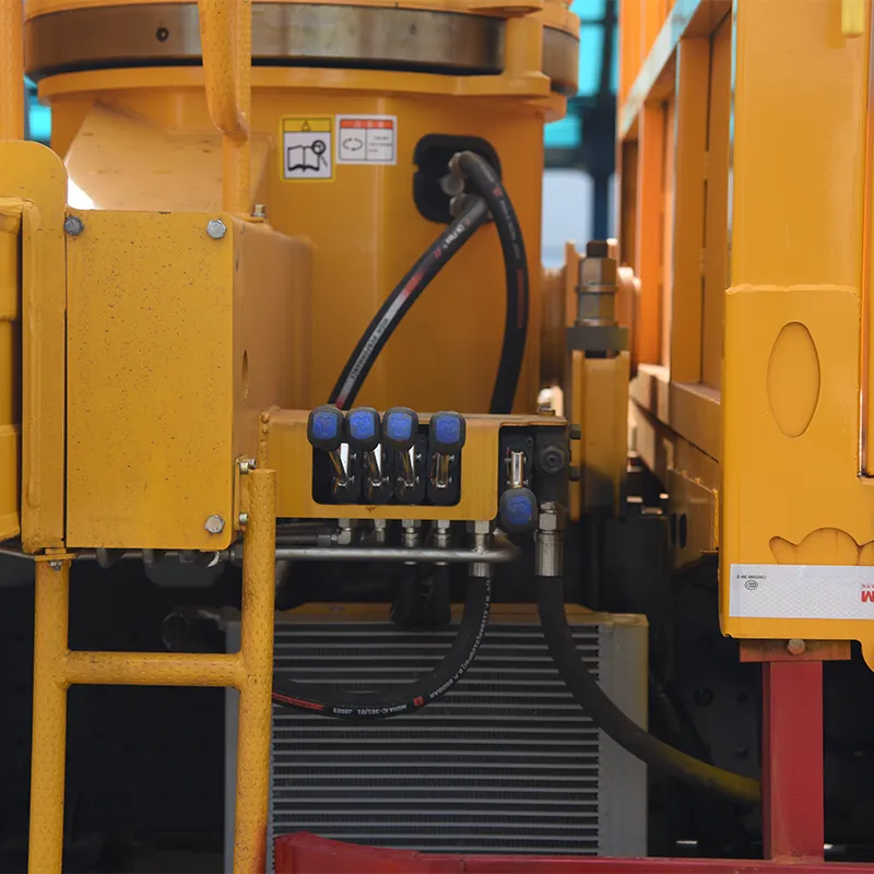 8-тонный кран-манипулятор Foton Ouhang (7)